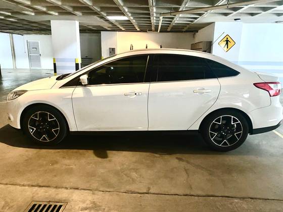 FORD FOCUS 2.0 TITANIUM SEDAN 16V FLEX 4P POWERSHIFT